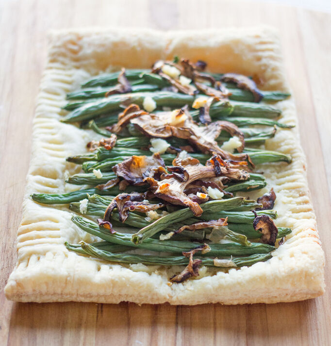 Green bean and mushroom tart